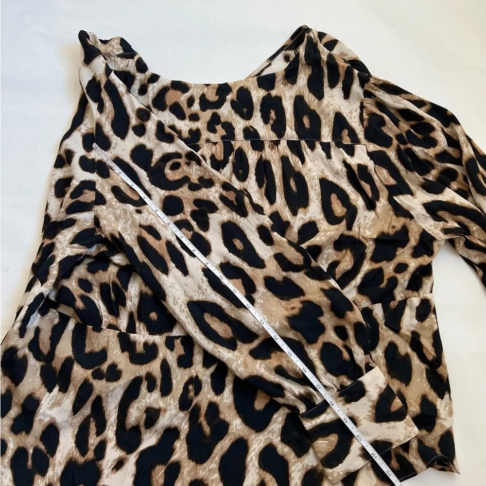 H&M Womens Blouse Size XXL Leopard Print Long Sleeve V-neck NWT - Picture 8 of 10
